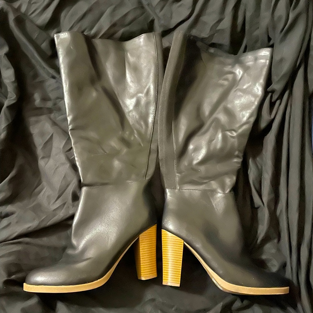Lane Bryan - Knee high boots - black